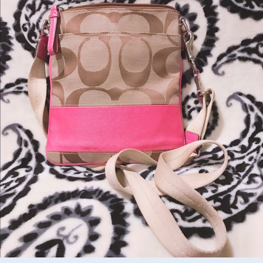 Authentic Coach Messenger/Crossbody Bag